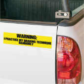 Ik oefen mijn remtechniek willekeurig uit bumpersticker (Op Truck)