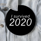 "Ik overleefde 2020" (DUISTER) Ronde Button 6,0 Cm (In situ)