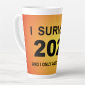 Ik overleefde 2025 latte mok (Linkerhoek)