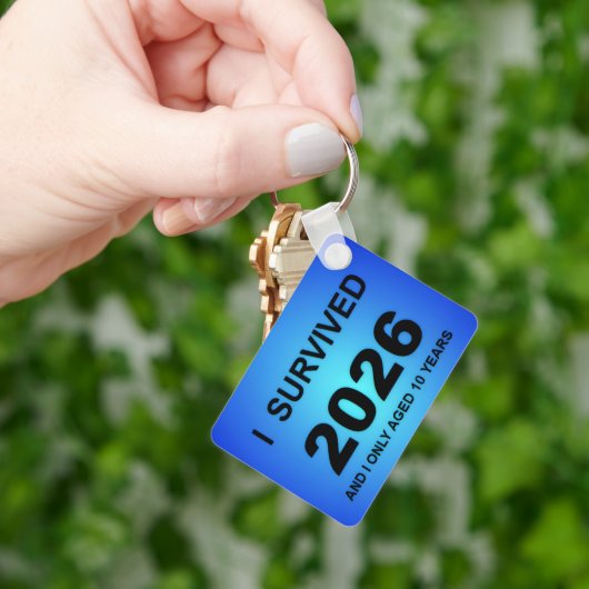 Ik overleefde 2026 sleutelhanger (Hand)
