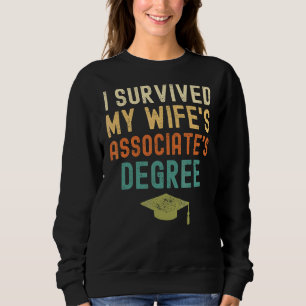 Ik overleefde de afstudeeropleiding van mijn vrouw trui
