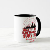 Ik overleefde de NYC aardbeving Tri State 2024 Mok (Voorkant rechts)