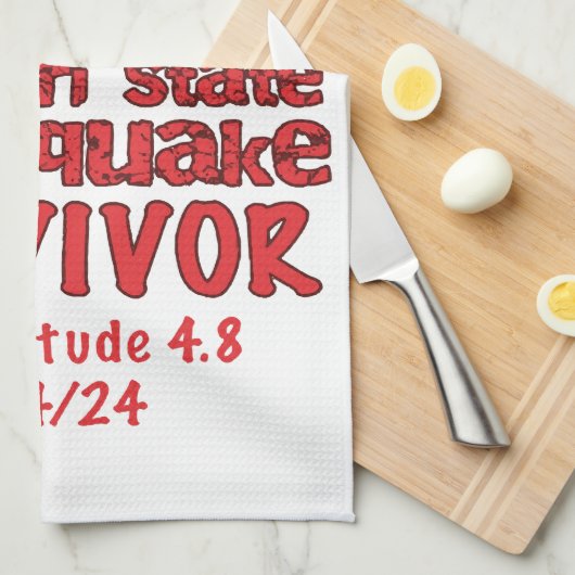 Ik overleefde de NYC aardbeving Tri State 2024 Theedoek (Quarter Fold)