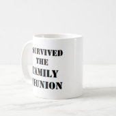 ik overleefde familiereünie koffiemok (Voorkant links)