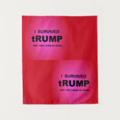 Ik overleefde tRUMP Wandkleed (Voorkant)