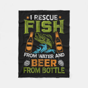 Ik red vis uit water en bier uit flessen - O Fleece Deken