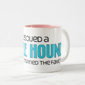 Ik redde een Bagle Hound (Vrouw) Dog Adoption Tweekleurige Koffiemok (Voorkant rechts)