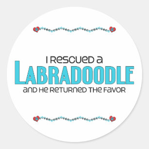Ik redde een labradoodle (mannelijke) hond adoptie ronde sticker