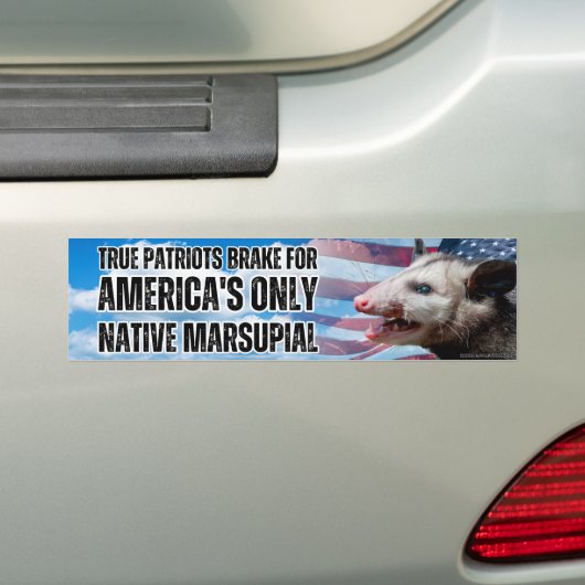Ik rem voor Amerika's enige inheemse buideldier, G Bumpersticker (Op auto)