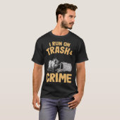 Ik ren op Trash and Crime Raccoon Pullover Hoodie (Voorkant volledig)