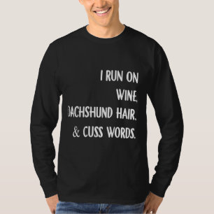 Ik ren op wijnteckel haar en nep woorden zwart t-shirt