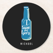 Ik ren voor Beer Fitness Humor Blue Bottle Ronde Kartonnen Onderzetter (Voorkant)