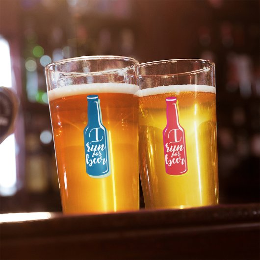 Ik ren voor Beer Fitness Humor Red Bottle Glas