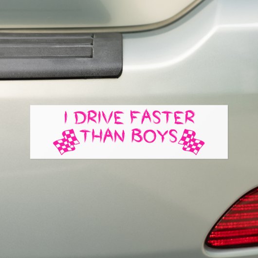 Ik rijd sneller dan jongens bumpersticker (Op auto)