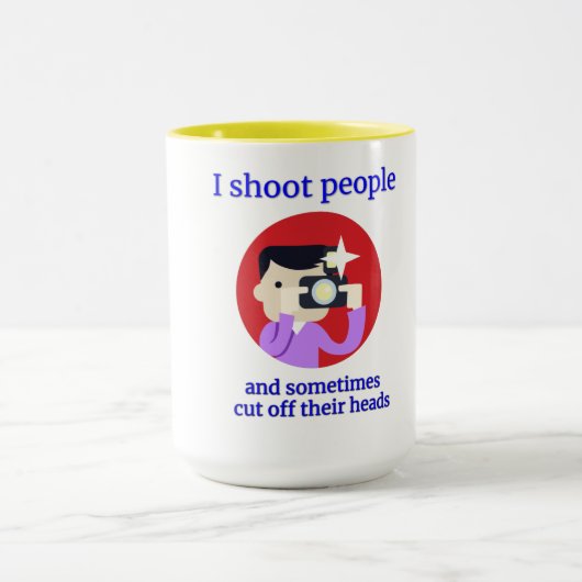 Ik schiet mensen neer en hak soms hun hoofd af mok (Midden)