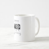 "Ik schiet mensen neer voor een levende" mok! Koffiemok (Voorkant rechts)