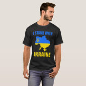Ik sta achter de Oekraïense kaart en de Oekraïense T-shirt (Voorkant volledig)