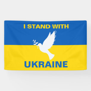 Ik sta bij de Oekraïense vlaggendove voor vrede in Spandoek