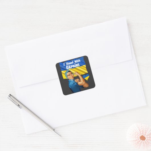 Ik sta bij de  Rosie en Vlag in Oekraïne Vierkante Sticker (Envelop)