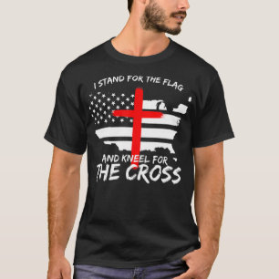Ik sta voor de vlag en Kneel voor de Cross Patri T-shirt