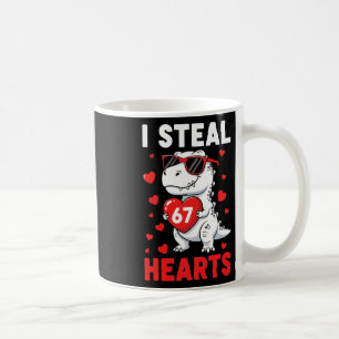 Ik steel 67 harten Grappige 67 Valentijnsdag Dinos Koffiemok