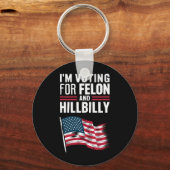 Ik Stem Op De Misdadiger & De Hillbilly 2024 Pro Sleutelhanger (Voorkant)