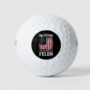 Ik stem voor de veroordeelde misdadiger Pro Trump  Golfballen