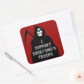 Ik steun de troepen van iedereen vierkante sticker (Envelop)