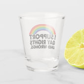 Ik steun homorechten en homoseksuelen shot glas (Achterkant)