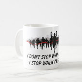 Ik stop niet als ik moe ben van de runner mok (Voorkant links)