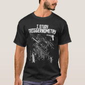 Ik studeer triggernometrie op het Pistool achter d T-shirt (Voorkant)