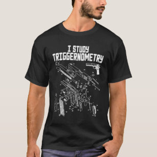 Ik studeer triggernometrie op het Pistool achter d T-shirt