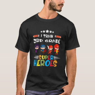 Ik train 3e klas Super Heroes Teacher Team Gift T-shirt