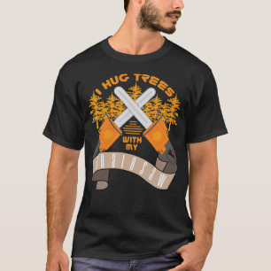 Ik trek bomen met mijn piratenvoedsel shirt regenb
