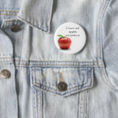 Ik trek overal rode appels ronde button 5,7 cm (In situ)