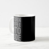 Ik verander koffie in code Grappige citaat program Koffiemok (Voorkant links)