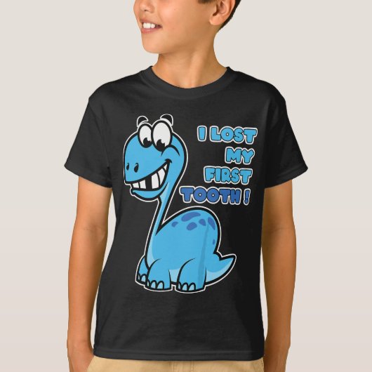Ik verloor mijn eerste tand - Schattigee dinosauru T-shirt (Voorkant)