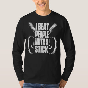 Ik versla mensen met een veld van het team van de t-shirt