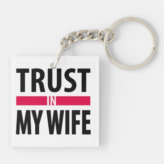 Ik vertrouw op mijn vrouw sleutelhanger (Achterkant)