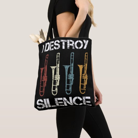 Ik verwoest de Vrede, Trombone en Trombonist Tote Bag (Dichtbij)