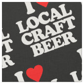 IK VIND DE LOKALE KRAFT BEER STOF (Close Up)
