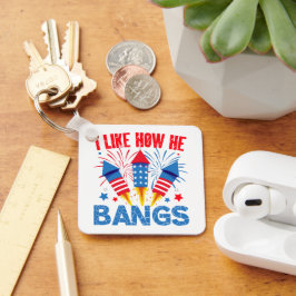 Ik vind het leuk hoe hij een koppel bijpassende fa sleutelhanger