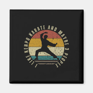 Ik vind Kenpo Karate leuk en misschien 3 mensen gr Magneet