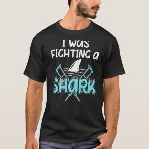 Ik vocht tegen een haaiengebroken been t-shirt