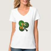 Ik voel me gelukkig St Patrick's Day knijp me T-shirt (Voorkant)