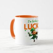 Ik Voel Me Zo Gelukkig Dansende Leprechaun Klaver Mok (Voorkant links)