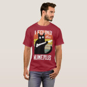 Ik vond deze Humerus Cats Humoureuze paarse grappi T-shirt (Voorkant volledig)