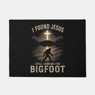 Ik vond Jezus nog steeds op zoek naar Bigfoot Grap Deurmat