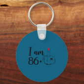 Ik Vrouwen Ben 86 Plus 1 Midden Sleutelhanger (Voorkant)