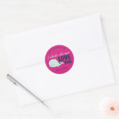 Ik walg altijd van je Valentijnsdag roze Ronde Sticker (Envelop)